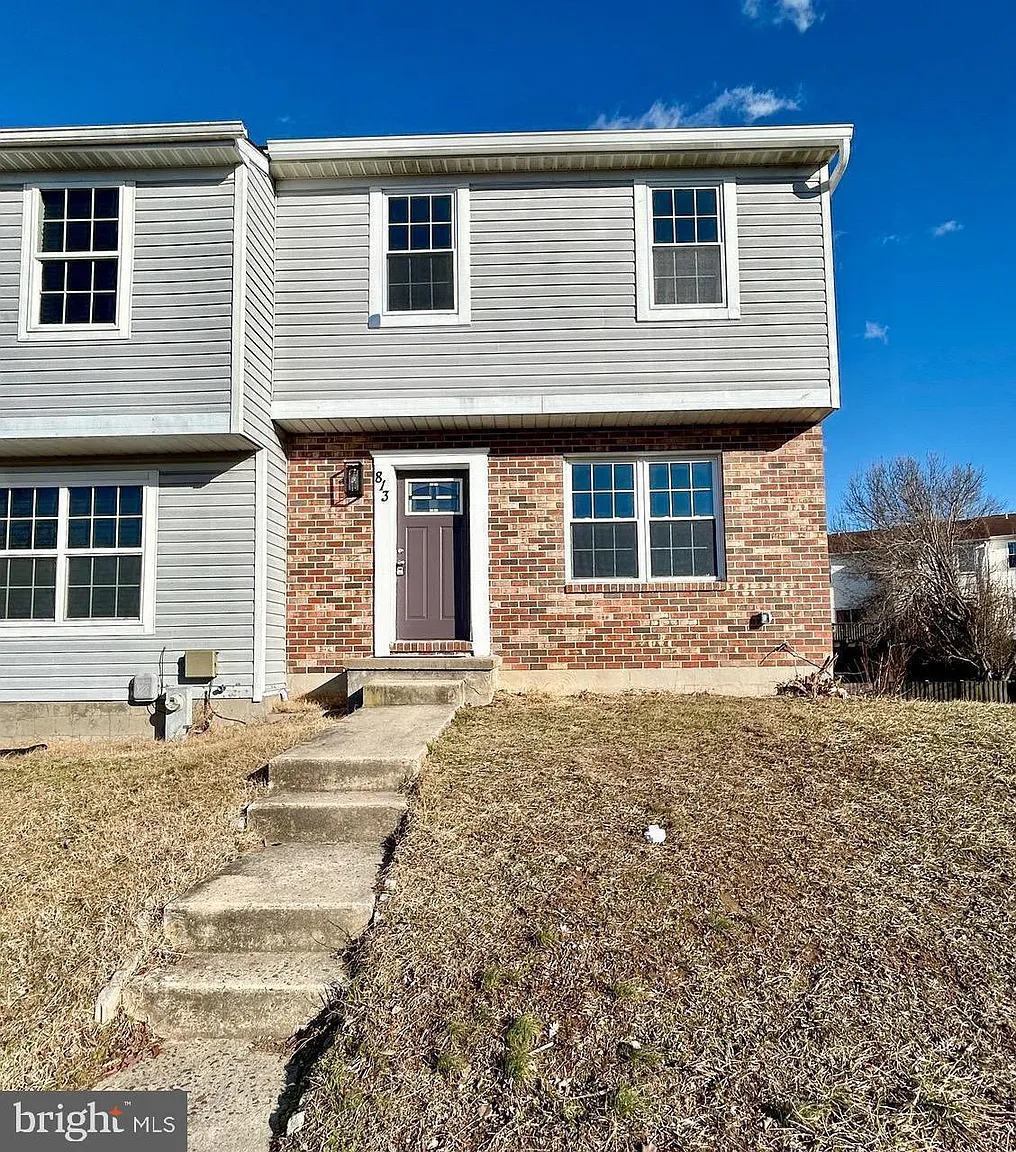 813 Olive Branch Ct photo 1