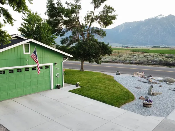 1301 Cardinal Ct, Gardnerville, NV 89460