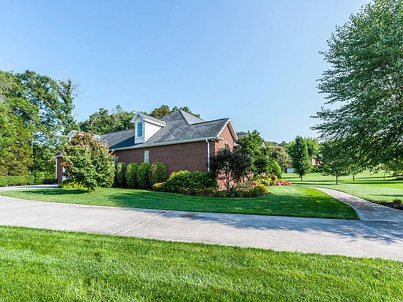 3rd image of 6025 Hidden Brook Ln