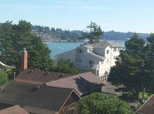 935 SW 11th St, Newport, OR 97365