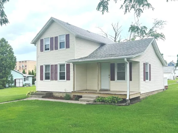 204 E Provost St, Lena, IL 61048