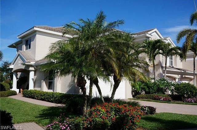 1st image of 3179 Lancaster Dr APT 1