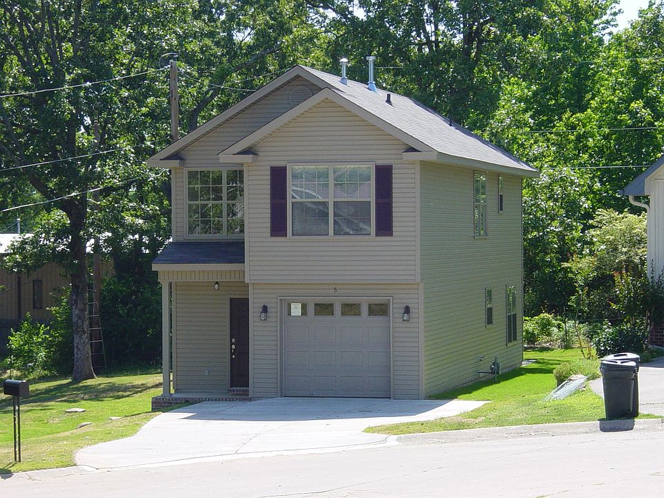 1st image of 6 Meadowood Ct