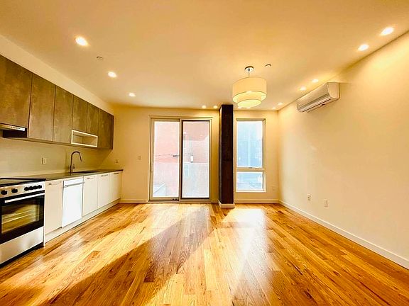 2nd image of 595 New York Ave #2L