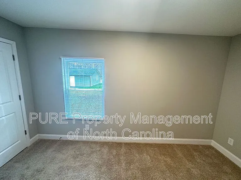 3345 E Ridge Rd — Photo 14