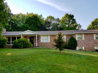 988 Valleydale Dr, Kingsport, TN 37664