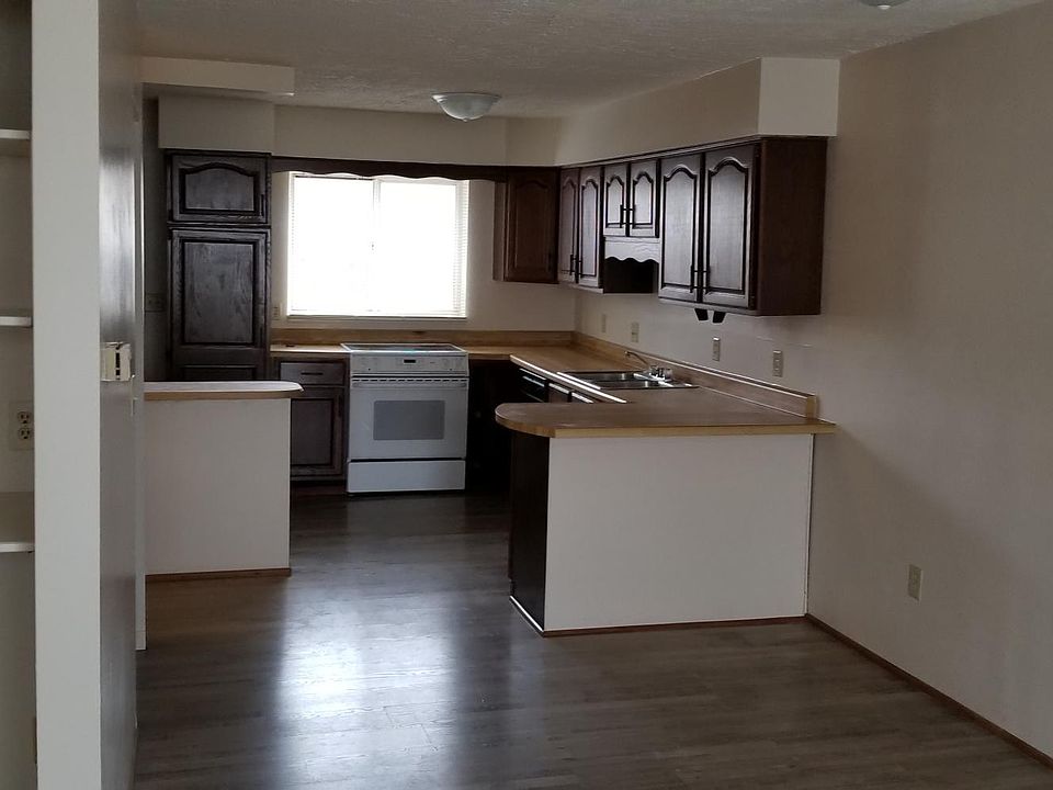 1st image of 2510 W Genesee Ave APT 3
