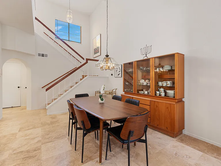 49031 Mariposa Dr — Photo 9
