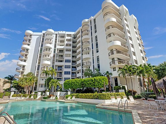 2nd image of 1361 S Ocean Boulevard #310