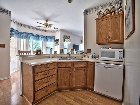 5th image of 19229 Lupine Ct