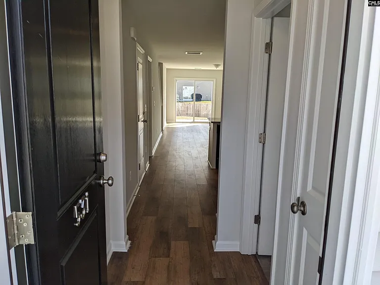 531 Moresby Way — Photo 2