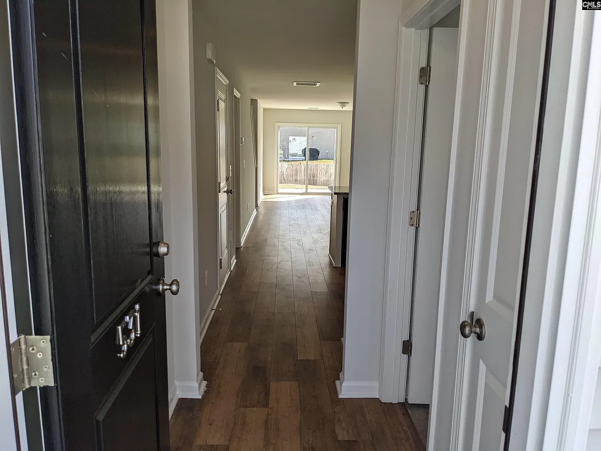 Building Photo - 531 Moresby Way