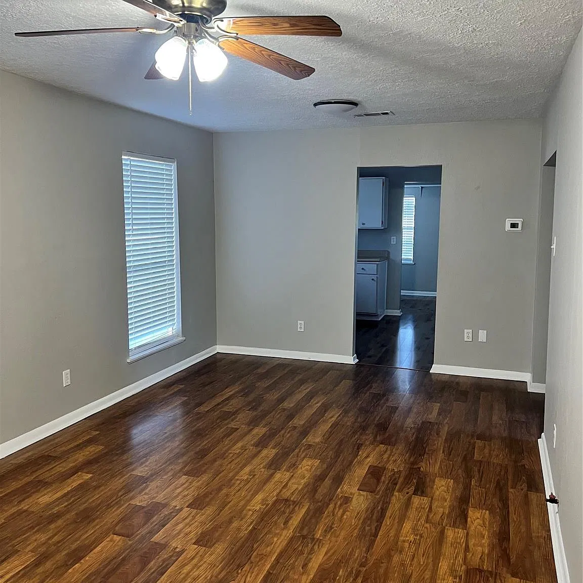 2 bed, 1.0 bath, 748 sqft, $1,195 — Photo 3