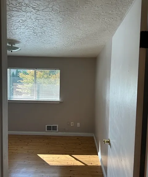 1414 SE Lambert St #6 — Photo 7