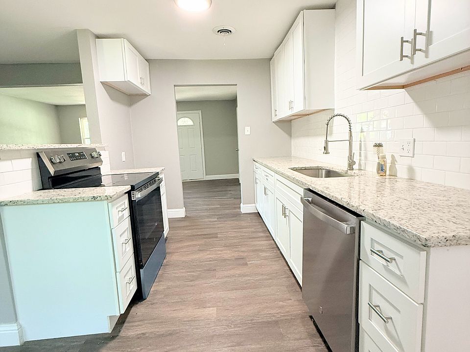1st image of 502 E Park Ave