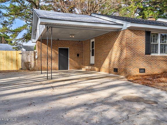 4th image of 507 Glendale Drive W