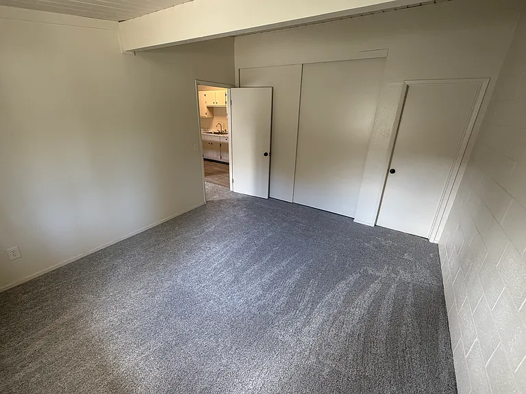 Fernmar Apartments — Photo 7
