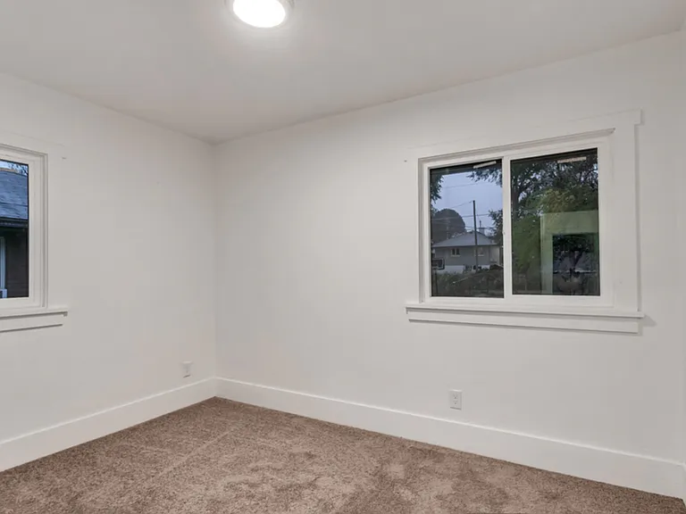 2664 Brinker Ave — Photo 7