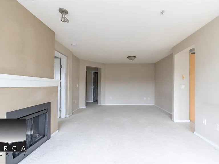 9098 Halston Ct #309 — Photo 8