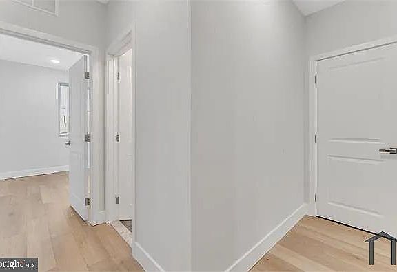 5th image of 1229 W Hilton St #C