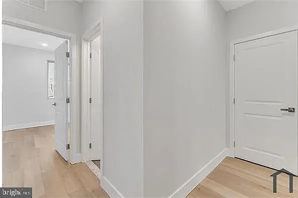 1229 W Hilton St #C — Photo 5