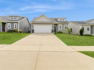 15128 Goldenrod Dr, Urbandale, IA 50323