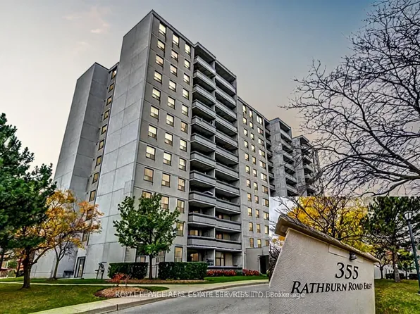 355 Rathburn Rd E #801, Mississauga, ON L4Z 1H4
