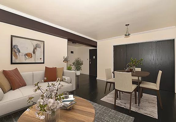 5th image of 14050 Burden Cres APT 2C
