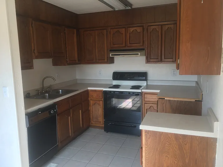 6161 S Zunis Ave #6161 — Photo 8