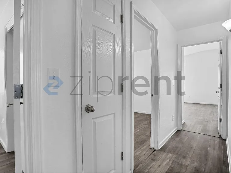 2437 N Tracy Ave — Photo 22