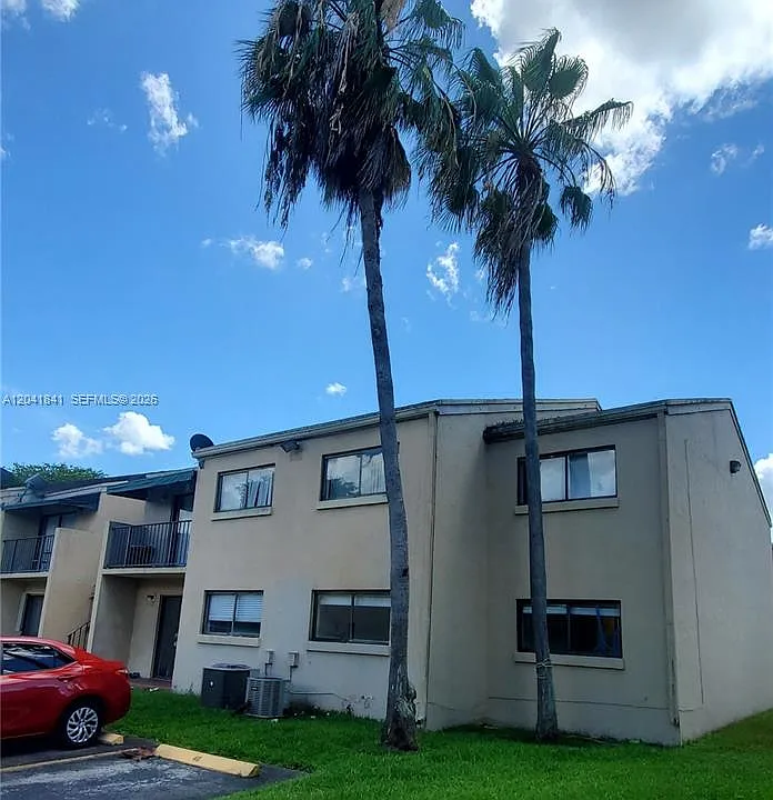 7405 SW 152nd Ave #101-3
