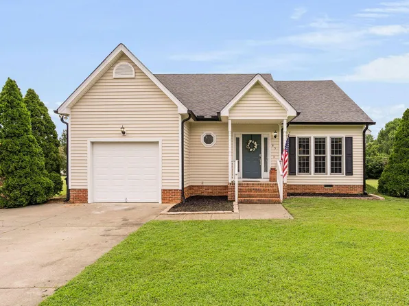 65 Linnett Ct, Youngsville, NC 27596