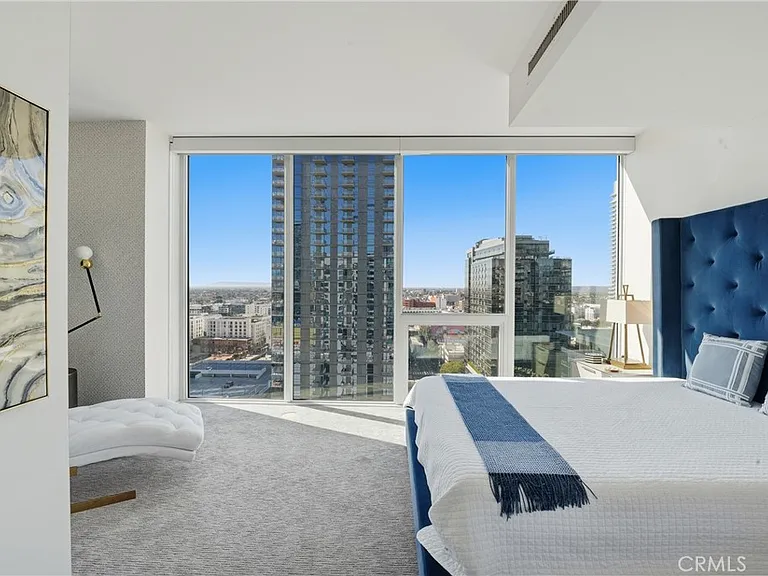 1050 S Grand #1801 — Photo 18