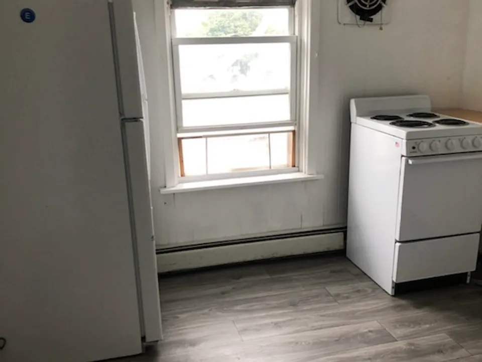 102 Rolfe Sq #3F
