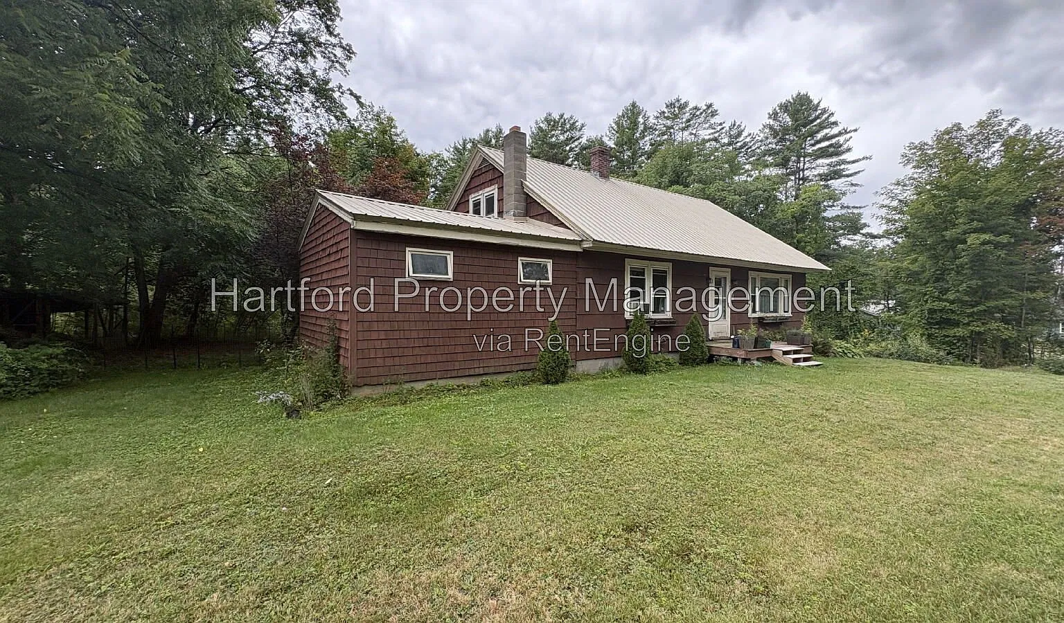 4 bed, 1.0 bath, 1958 sqft, $2,850 — Photo 4