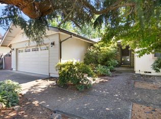 3084 Seckel St, Medford, OR 97504