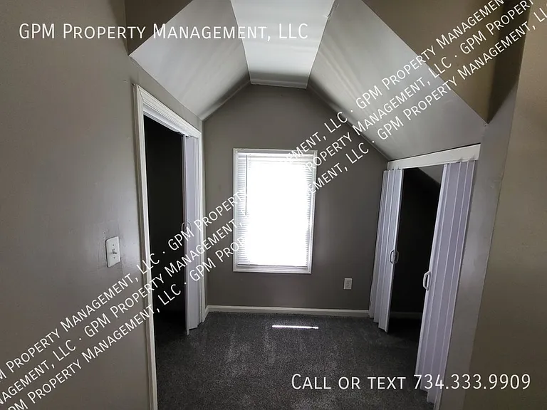 23378 Cunningham Ave — Photo 14