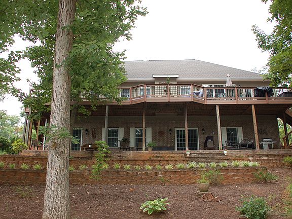 2nd image of 1338 Lakefield Dr