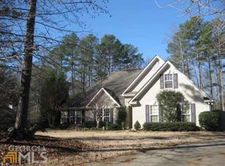 230 Mossy Holw, Newnan, GA 30265
