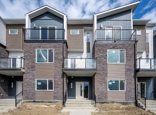 40 Red Sky Grn NE, Calgary, AB T3N 0V5