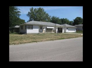 1127 Wisner Dr, Waterloo, IA 50702