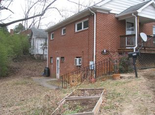 901 Park St #B, Charlottesville, VA