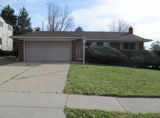 795 Binghamton Dr, Auburn Hills, MI 48326