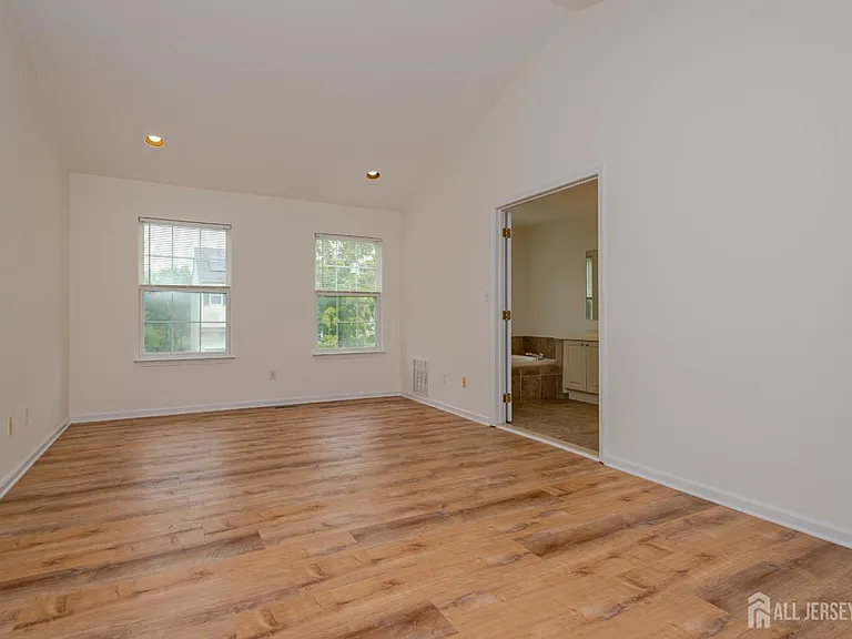 71 Manley Rd — Photo 19