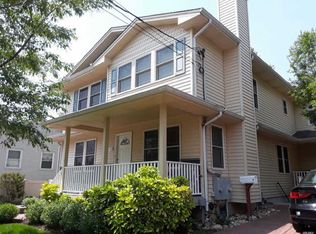 17A Marwood Rd N, Port Washington, NY 11050