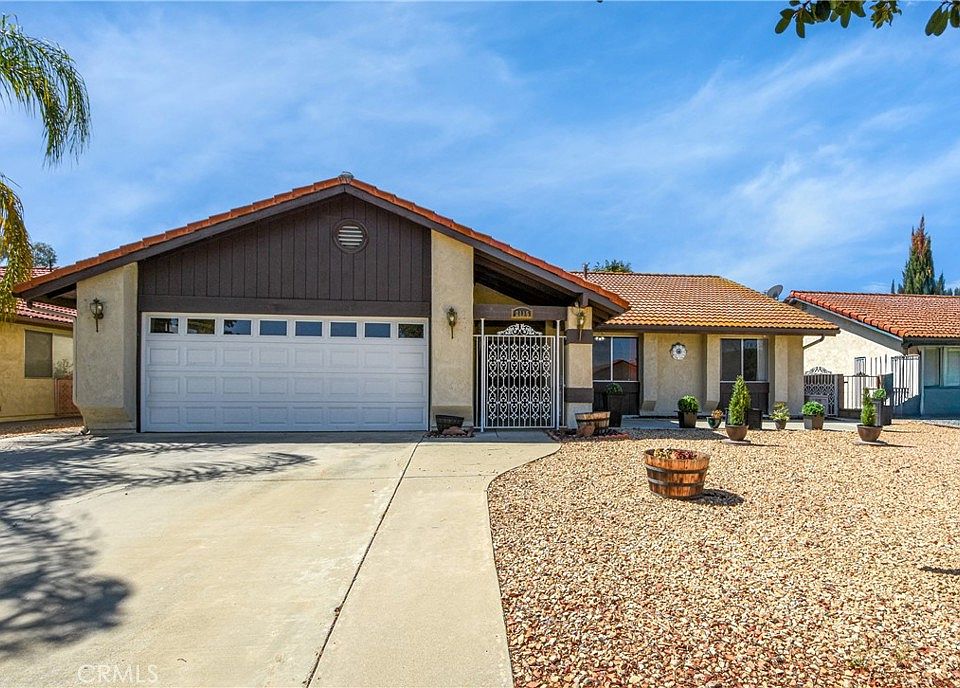 1st image of 2115 Flame Tree Way