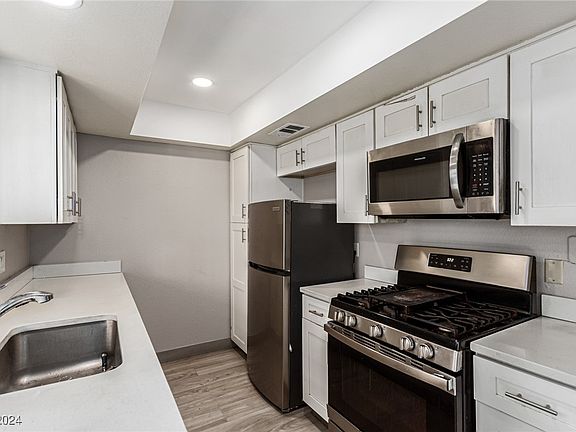 4th image of 1405 Vegas Valley Dr APT 59
