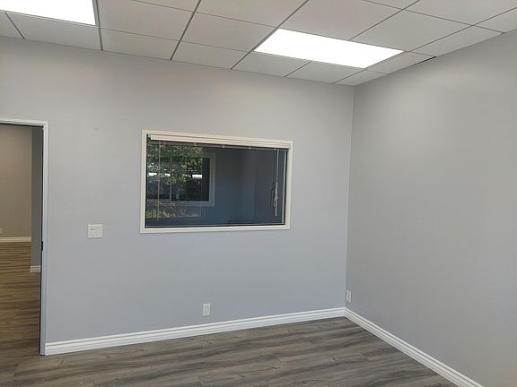 5th image of 19301 Ventura Blvd Suite 202