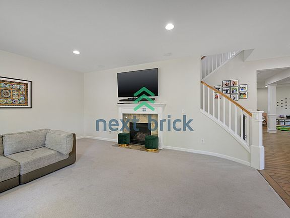 3rd image of 14009 45th Dr SE
