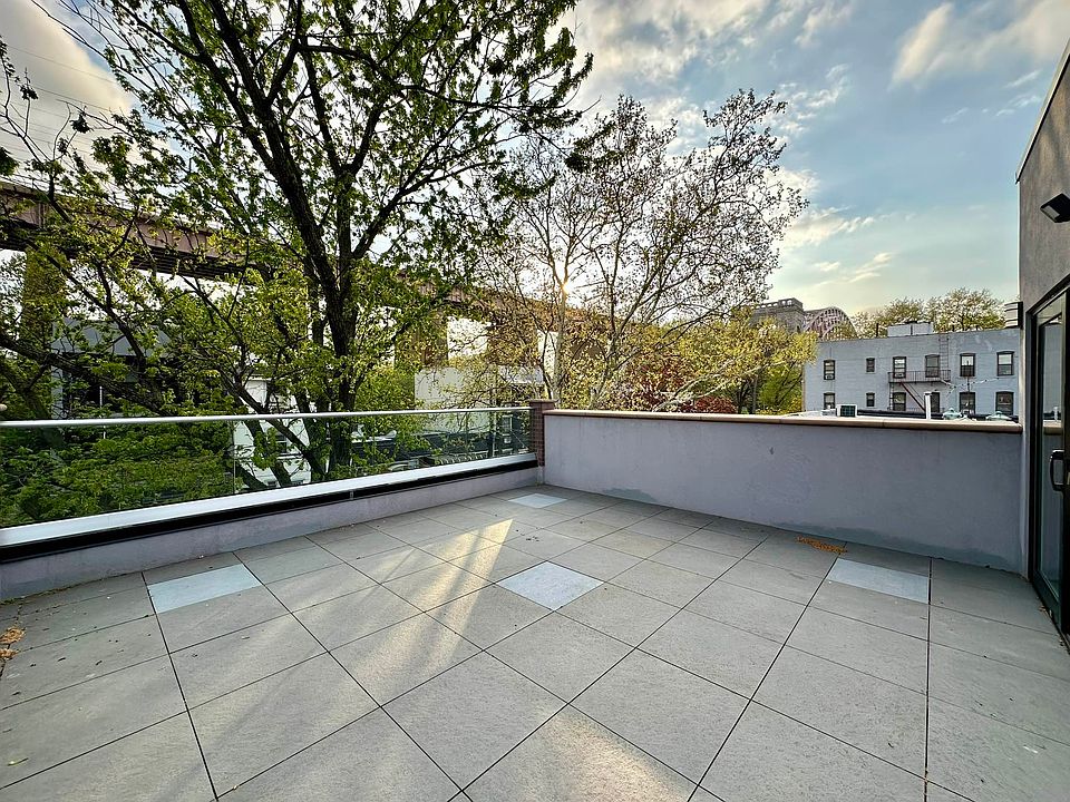 1st image of 19-25 22nd Rd #Penthouse